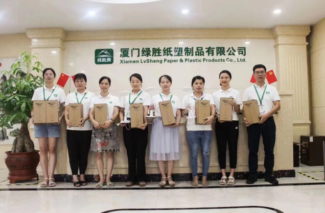 “Owo-owo Ifẹ Lvsheng” lati ekan iwe Xiamen Lvsheng pẹlu ile-iṣẹ ideri!